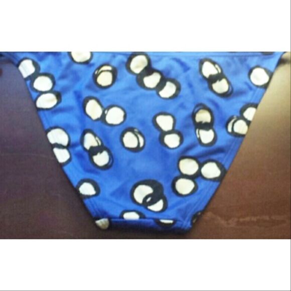 ✨VS Blue Polka Dot Bikini Set✨ - Picture 5 of 7